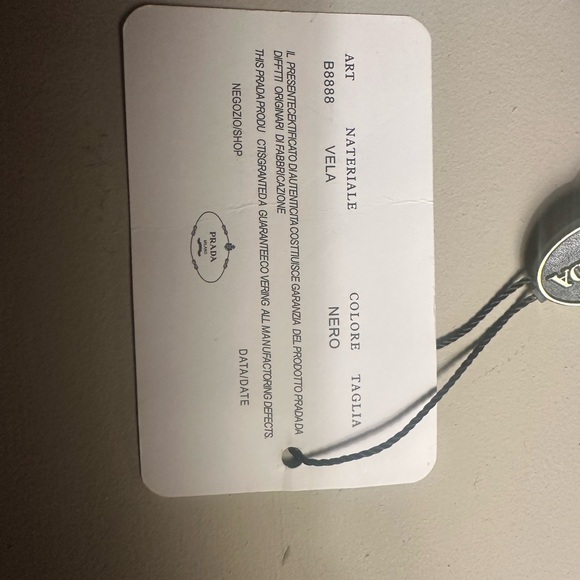 Selling a Black Prada Borse - Picture 2 of 3